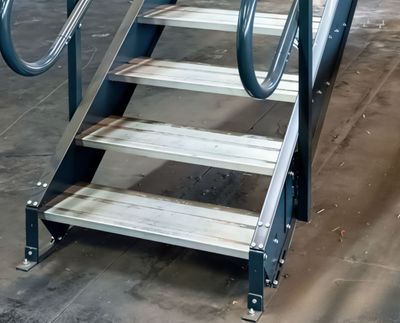 Mezzanine portaat