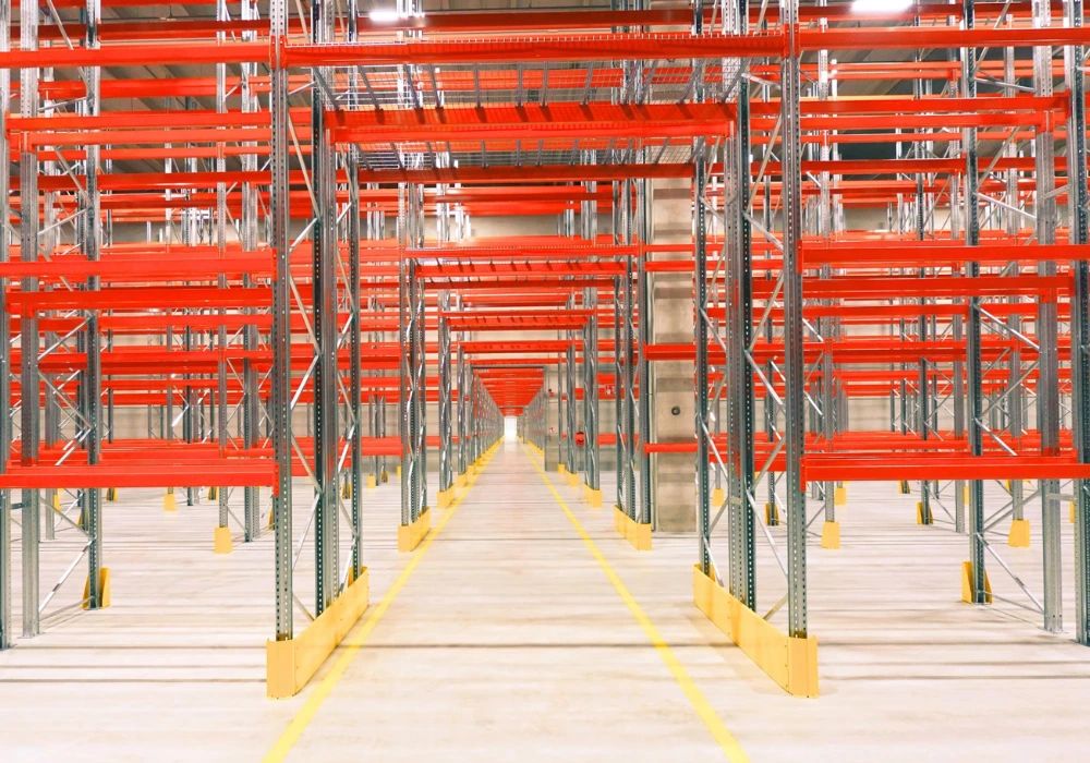 Kuormalavahyllyt ja hyllyratkaisut - Alfaroc Logistics