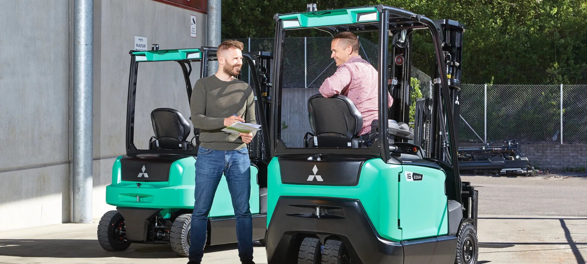 Trukkien myynti, vuokraus ja huoltopalvelut