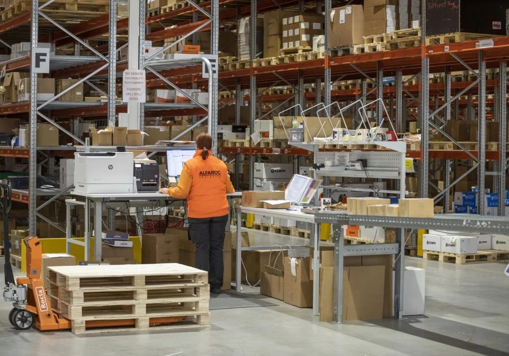 Varaston suunnittelu - Alfaroc Logistics